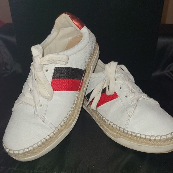 Steve Madden Kalypso Sneaker - Picture 1 of 9